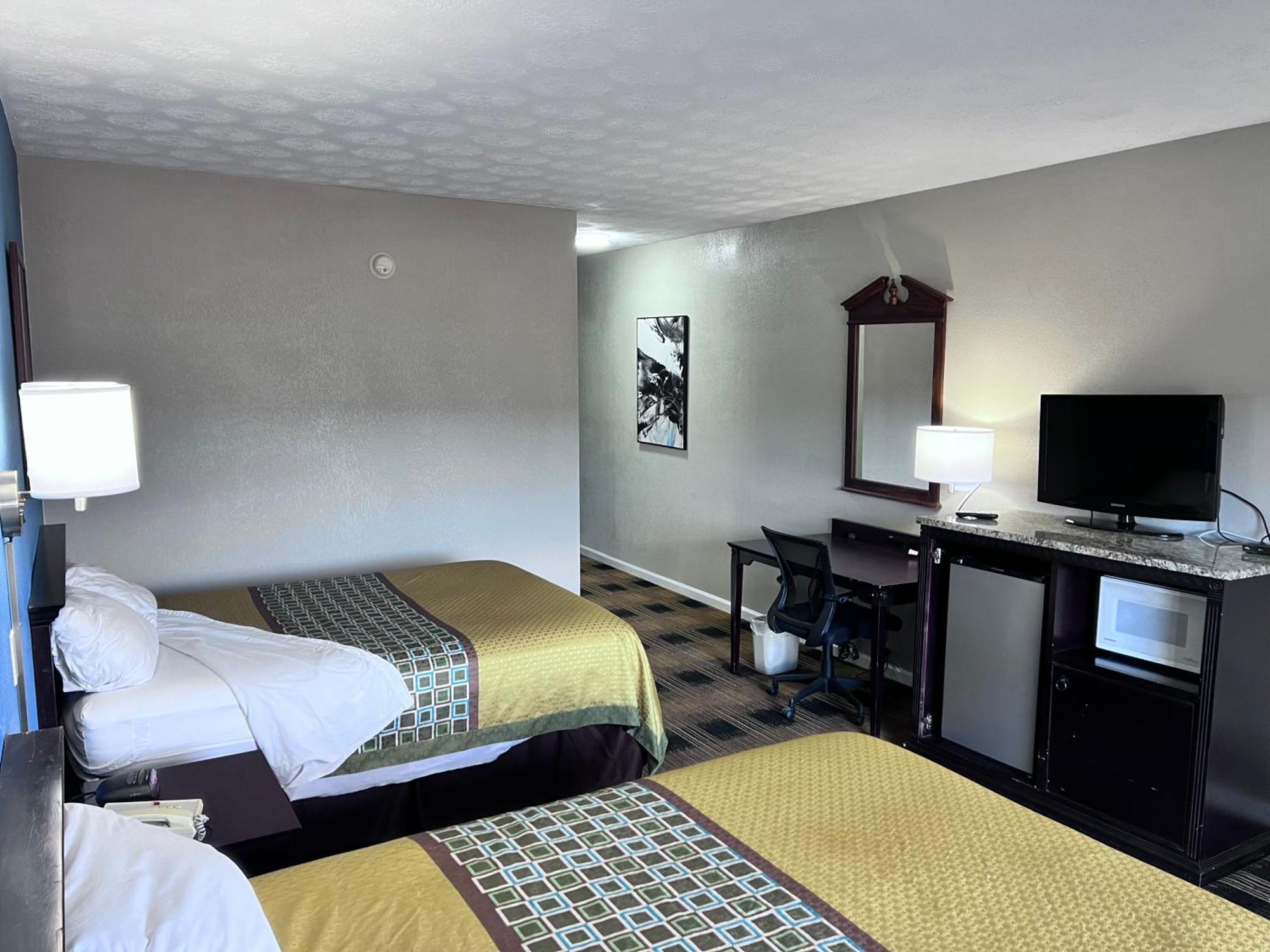 Budgetel Inn & Suites 迪拉德 外观 照片