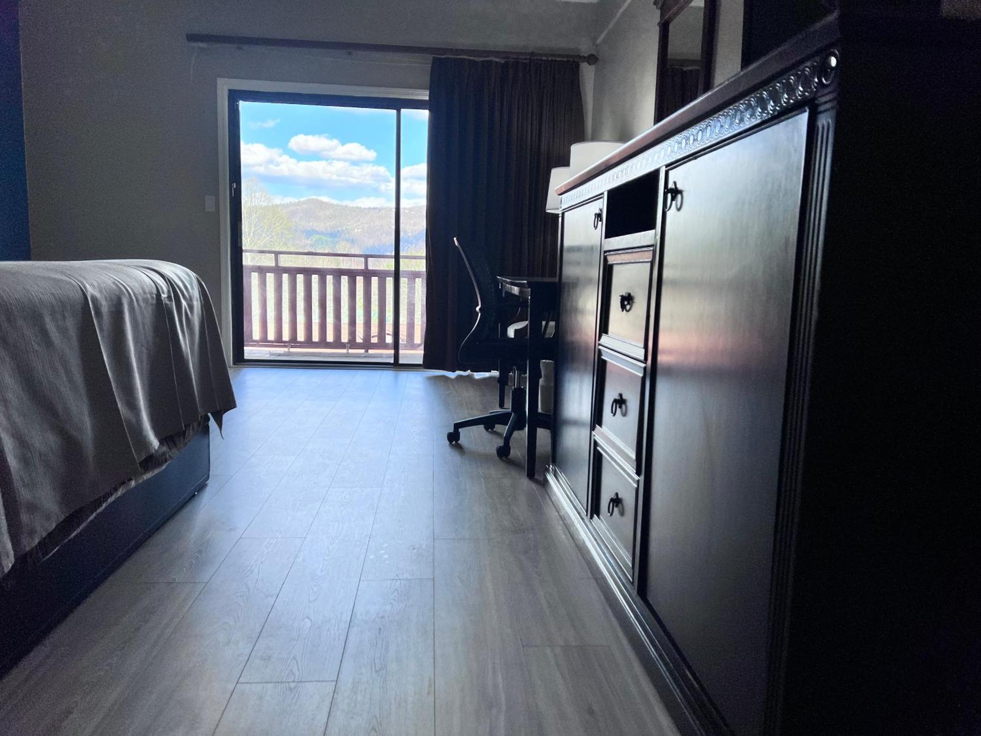Budgetel Inn & Suites 迪拉德 外观 照片