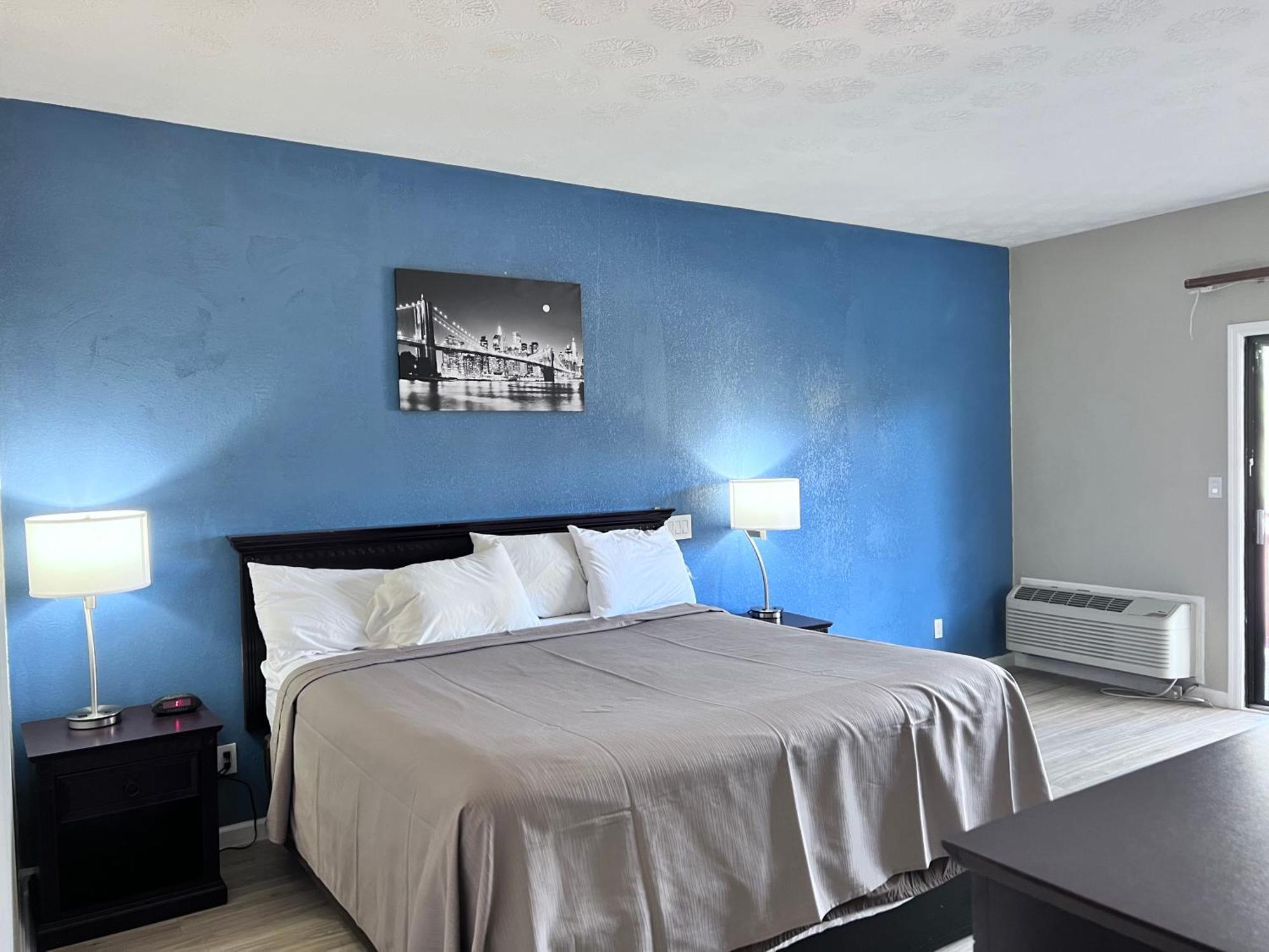 Budgetel Inn & Suites 迪拉德 外观 照片